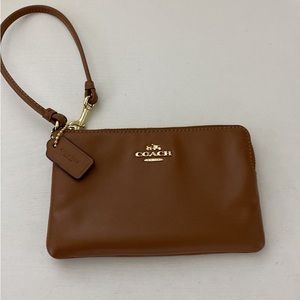 Coach Bags | Coach Wristlet | Color: Brown | Size: 4 X 6